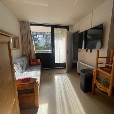 Appartement Pieds Des Pistes Reallon Exterior photo